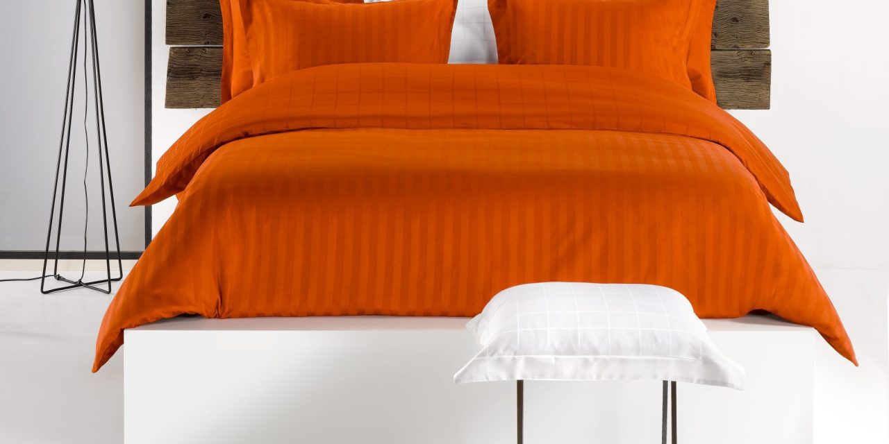 Zygo-bedlinnen van De Witte Lietaer in de nieuwe trendkleur van 2026: Gold Flame